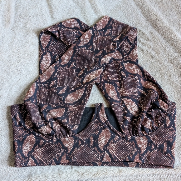 ๐ฅ Superdown Black Brown Embellished Sleeveless Crop Top - Picture 3 of 6